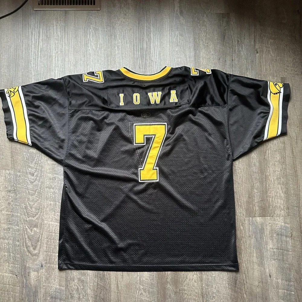 Iowa Hawkeyes #7‎ Jersey XXL Black Gold Colosseum NCAA Tigerhawk